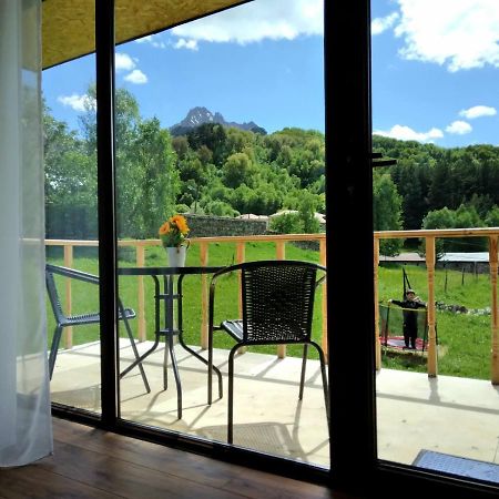 Terkhena Hotel Kasbegi Buitenkant foto