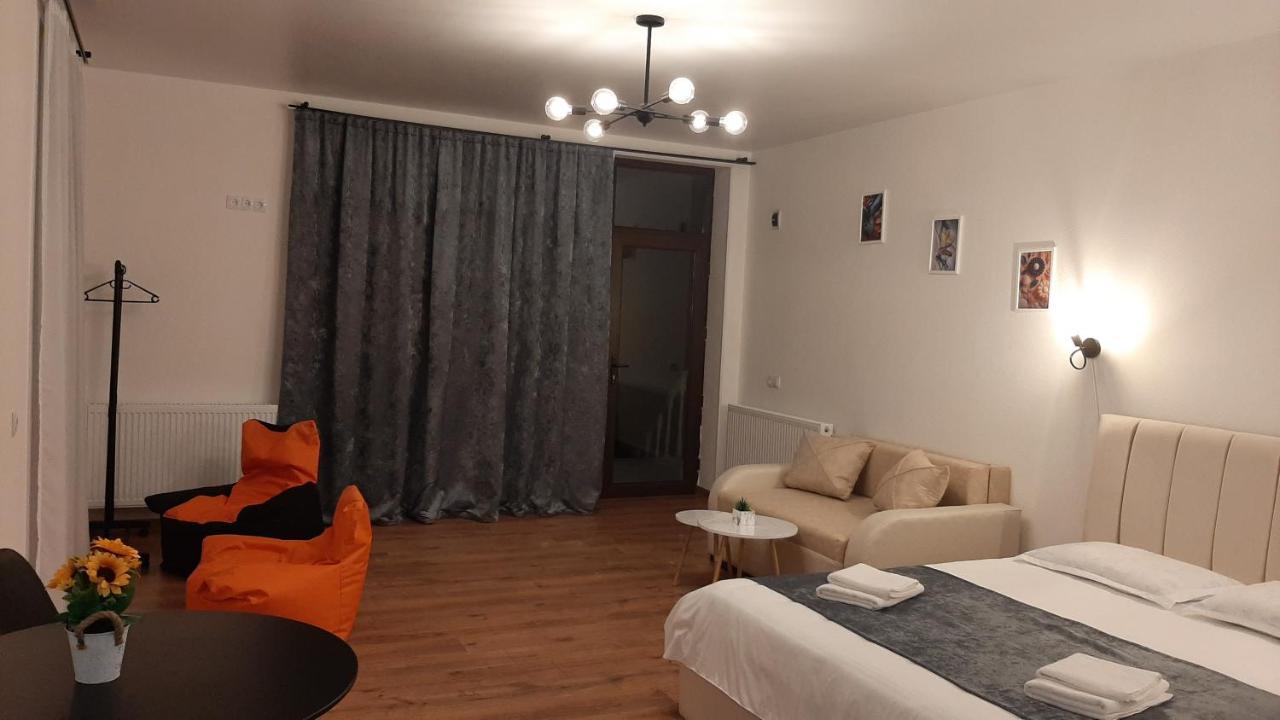 Terkhena Hotel Kasbegi Buitenkant foto