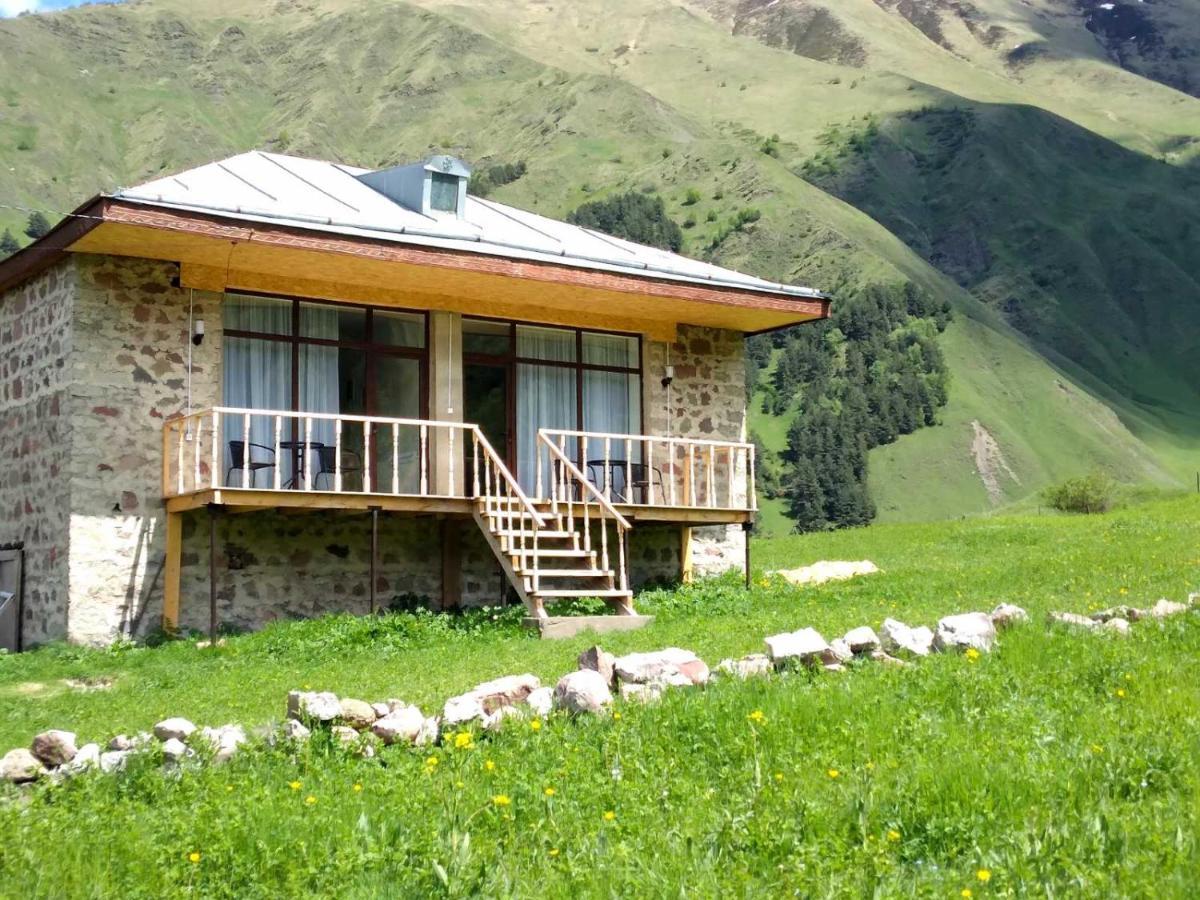 Terkhena Hotel Kasbegi Buitenkant foto