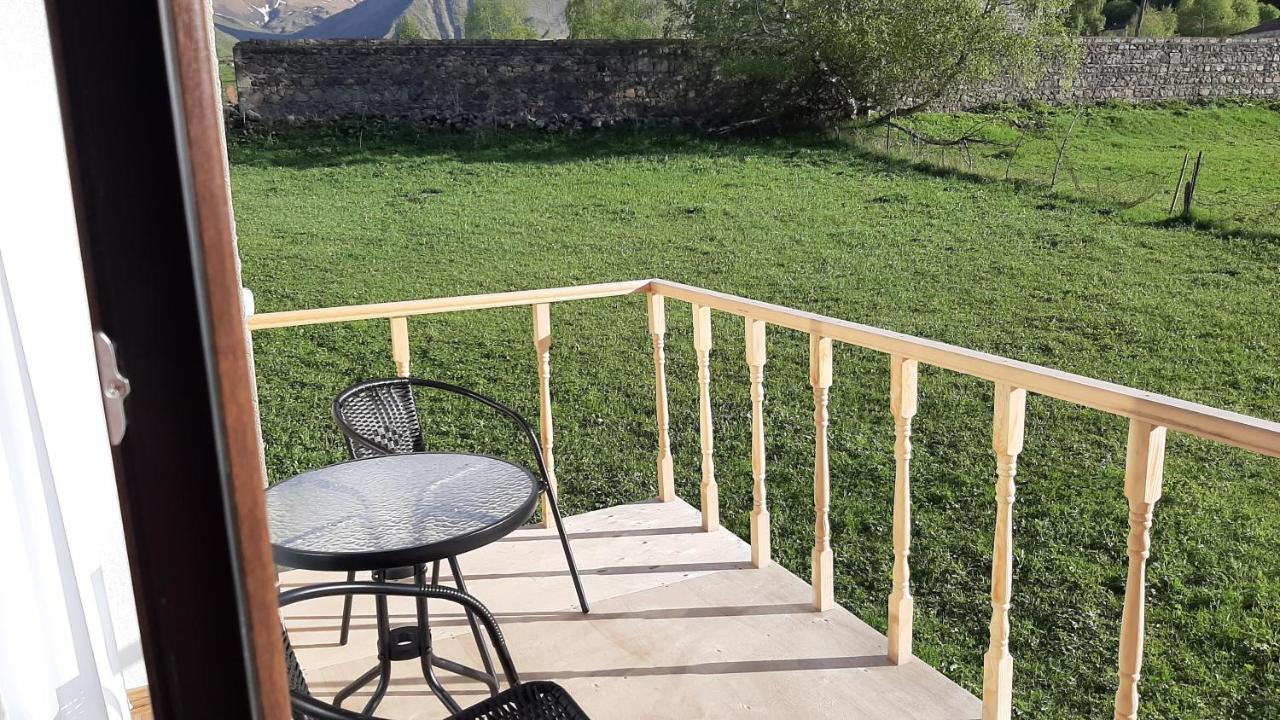 Terkhena Hotel Kasbegi Buitenkant foto
