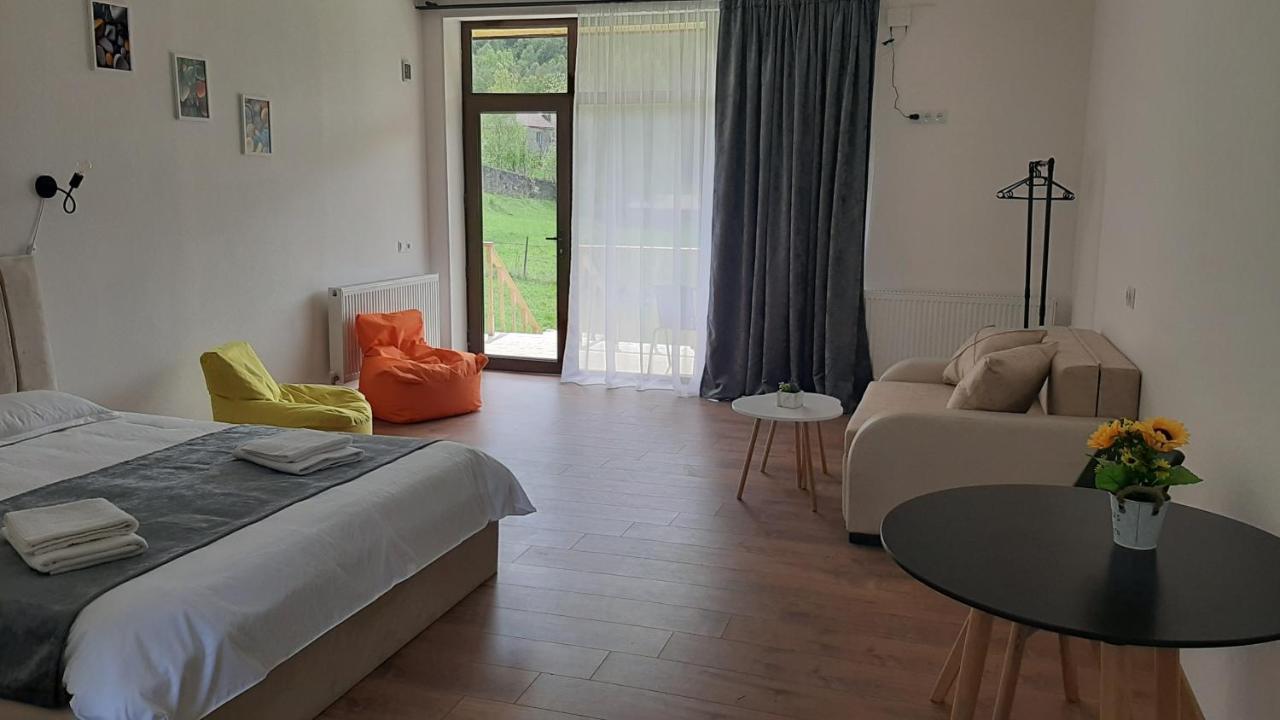 Terkhena Hotel Kasbegi Buitenkant foto